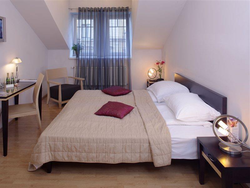 Rija Riga City Hotel Ngoại thất bức ảnh